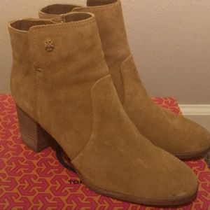 Tory burch caramel suede boot with box